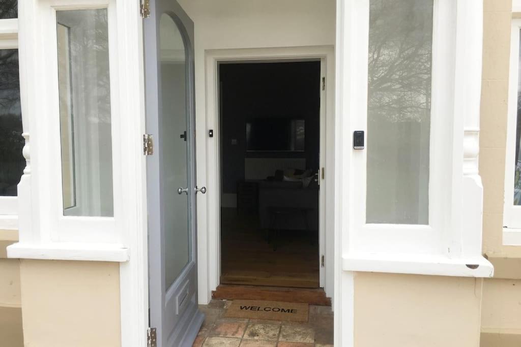 Stylish 2 Bed Apart In The Heart Of North Norfolk North Walsham Eksteriør billede