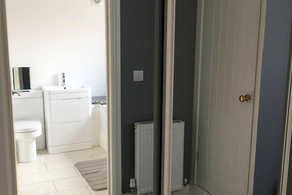 Stylish 2 Bed Apart In The Heart Of North Norfolk North Walsham Eksteriør billede
